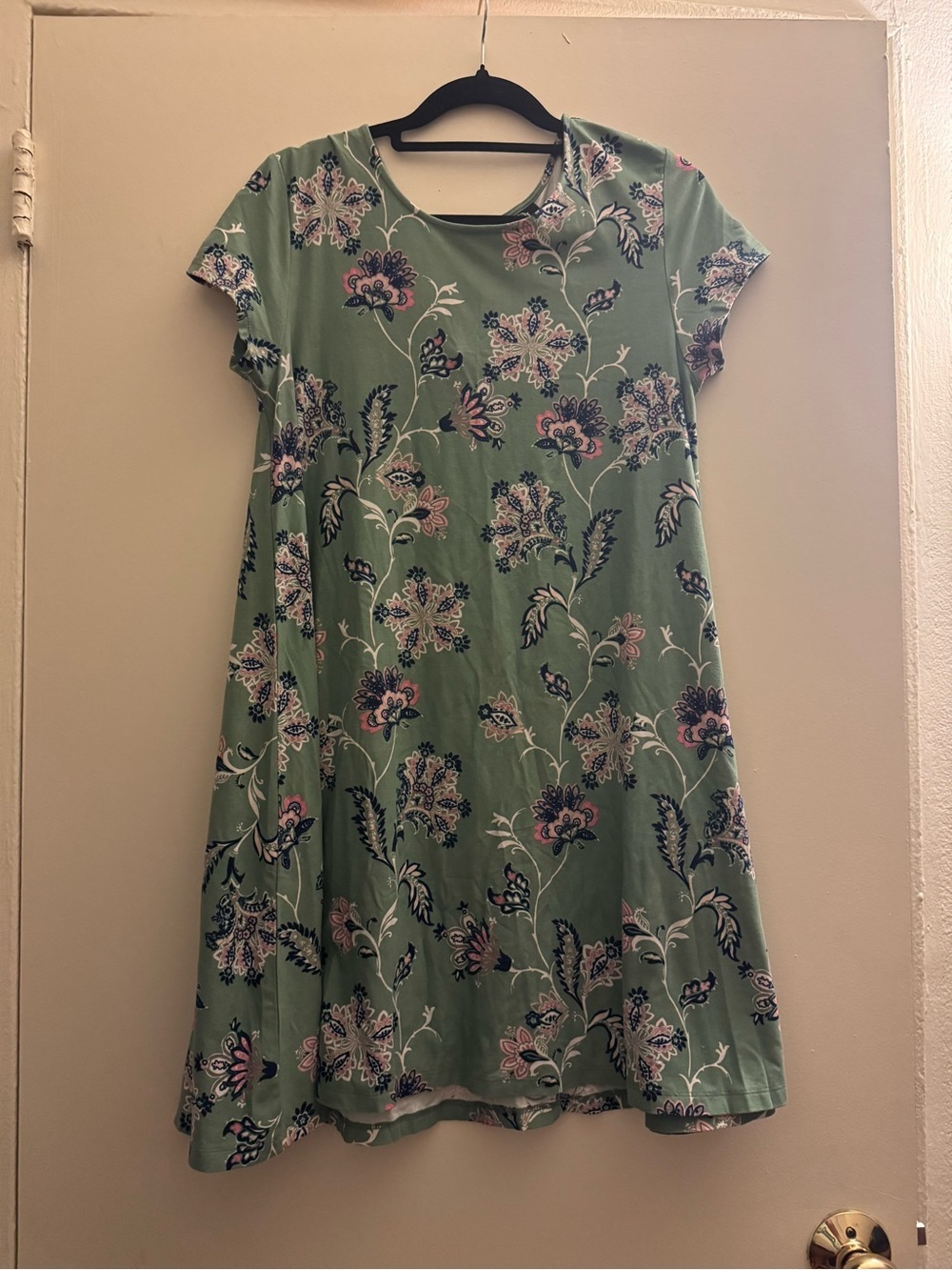 Derek Heart Sage Green Floral Swing Dress | Size Medium